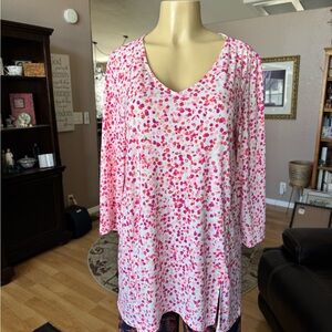 Susan Graver pink, red & white long sleeve Vneck tunic-size M